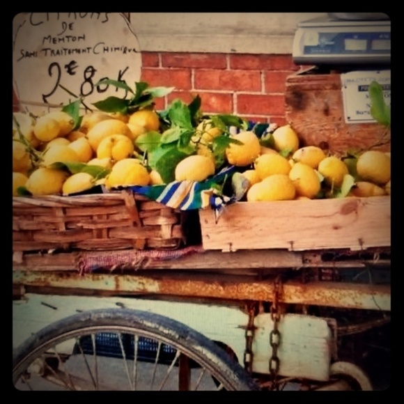 Lemon Meringue Hand Creme  -  Lotion - Handmade - Picture 2 of 6